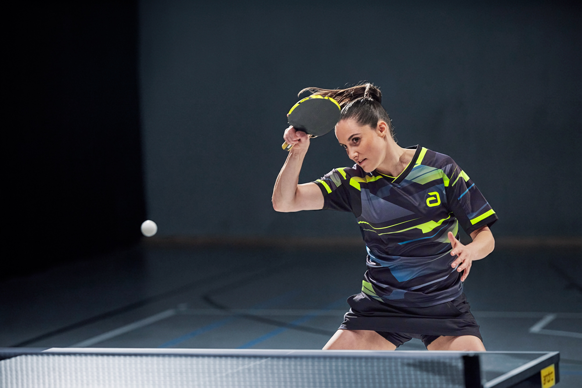 andro-Shirt-Sangai-schwarz-gelb-03-Action-300-021-263-72dpi